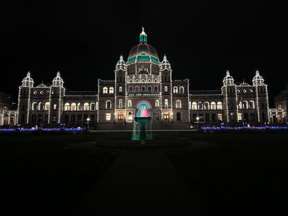Victoria BC | 4-Hour Butchart Gardens Christmas Lights & City Private Tour - Olynpix Tours & Transportation